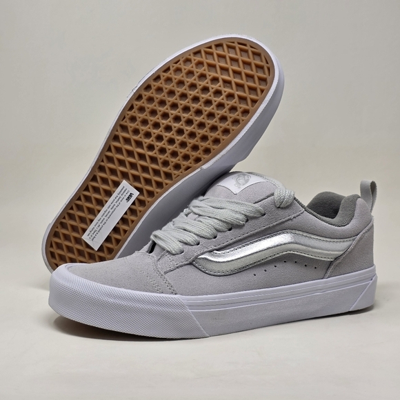 Vans Knu Skool Unisex VN0009QCX1K Men's Size 7 Women's 8.5 Metallic Silver New - Picture 1 of 11